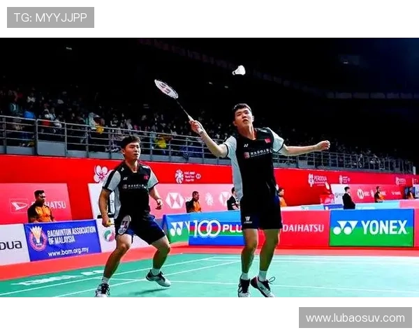 成都羽毛球队进攻战术解析与实战应用探讨 成都羽毛球队进攻战术解析与实战应用探讨