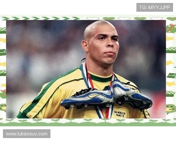 巴西足球明星的纯粹魅力与传奇故事探秘