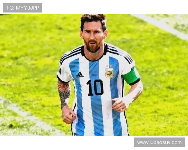 足球明星们的墙面艺术揭秘他们钟爱的壁纸风格与设计选择